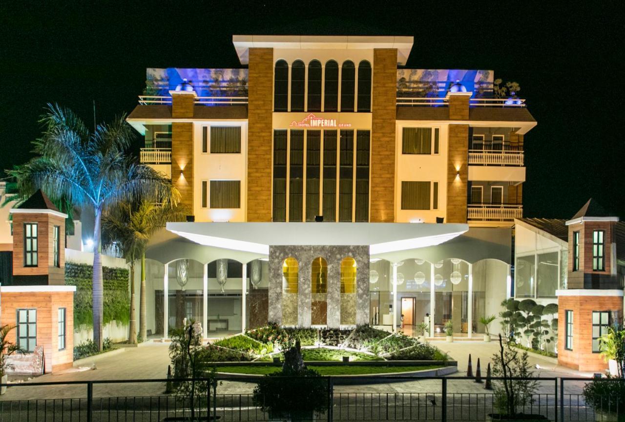 Hotel The Imperial Grand Ujjain Exterior foto