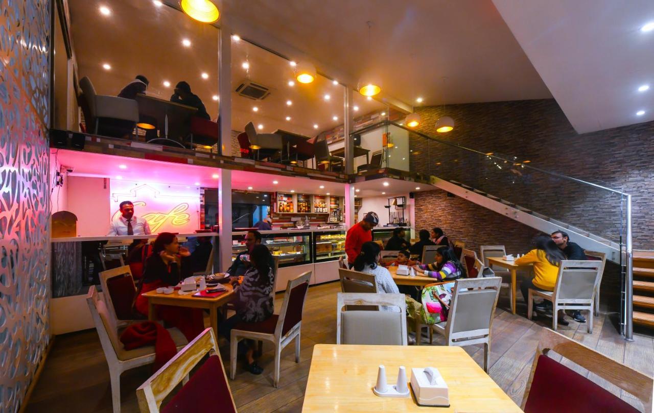 Hotel The Imperial Grand Ujjain Exterior foto
